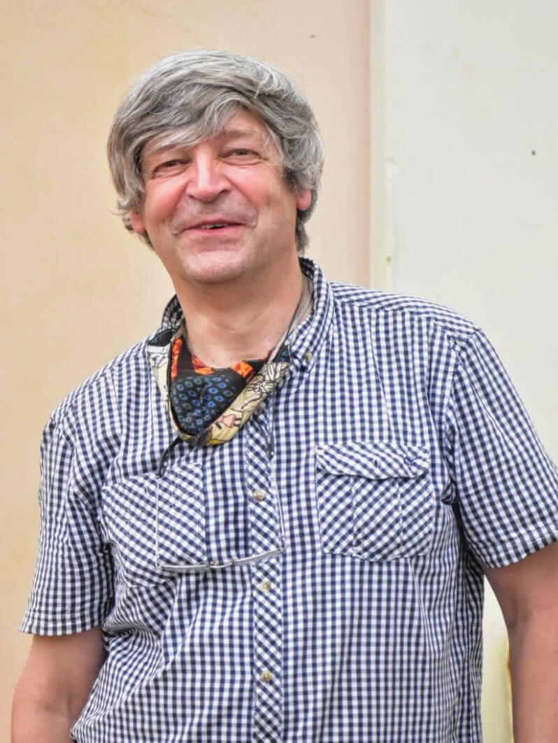 Portrait picture of Philippe Büscher